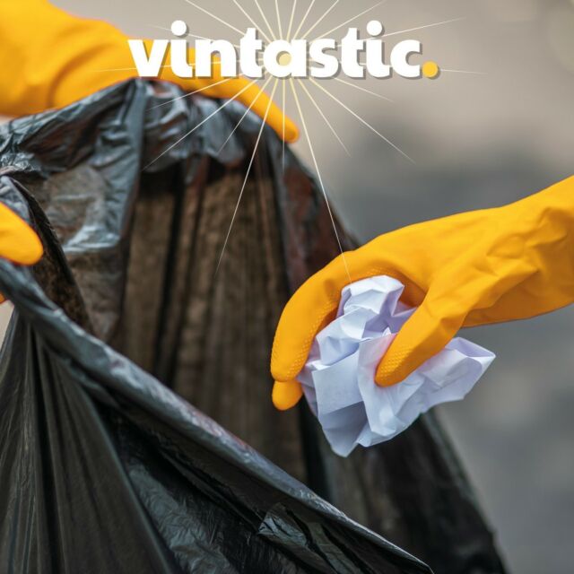Vandaag is het World Cleanup Day!🧹 

Er worden diverse opruimacties door het land georganiseerd om het probleem van zwerfvuil aan te pakken. 𝘃𝗶𝗻𝘁𝗮𝘀𝘁𝗶𝗰 staat voor een schonere wereld, want dat is een mooiere wereld! Je zult daarom begrijpen dat wij voorstander zijn van dit mooie initiatief. 

Help jij een handje mee? 

⇢ #cleanerbynature ✨ 

#vintastic #worldcleanupday #opruimen #mileubewust #ecologisch #cleaner #nature